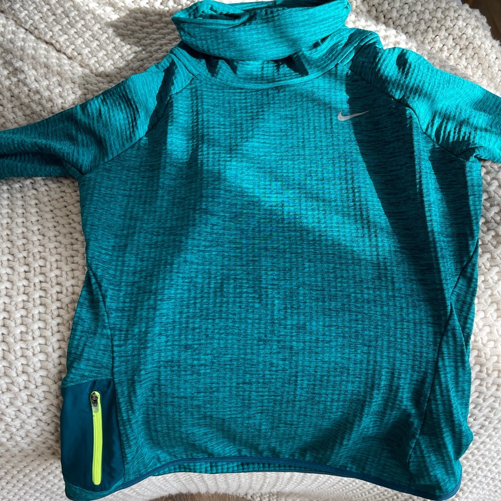 NIKE mock-neck DRI-FIT sweatshirt